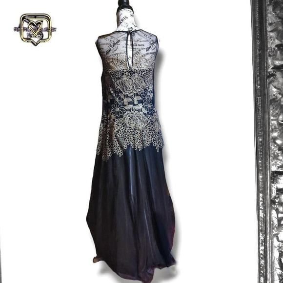 Tahari S. Levine Gold Embroidered Tulle Special Occasion Ballgown - Picture 5 of 11